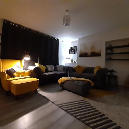 Cosy 3-Bedroom House In Aspley نوتينغهام المظهر الخارجي الصورة